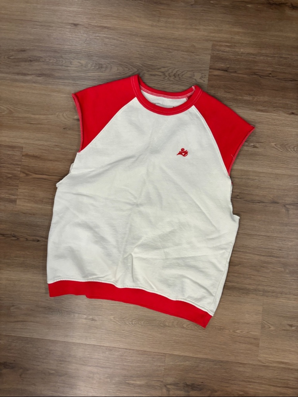 Mens White & Red Sleeveless Raglan Top